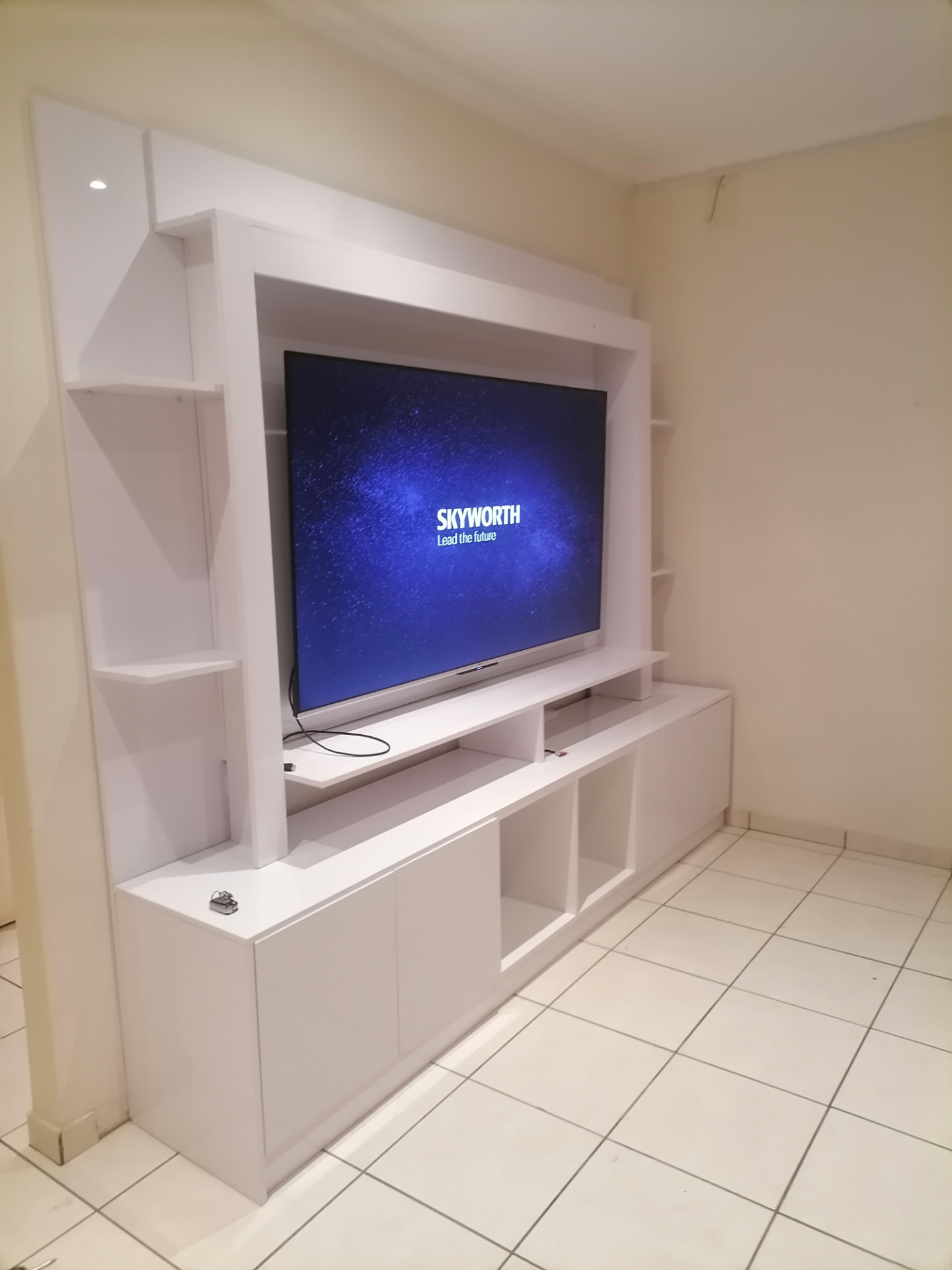 Built-in TV Wall Unit